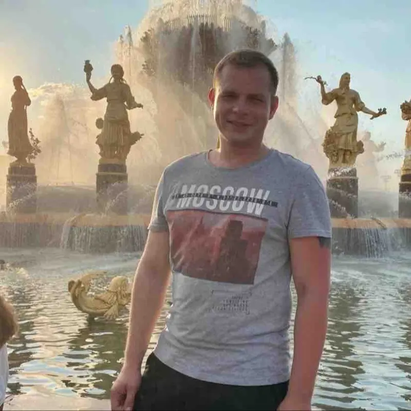 Денис Плотников