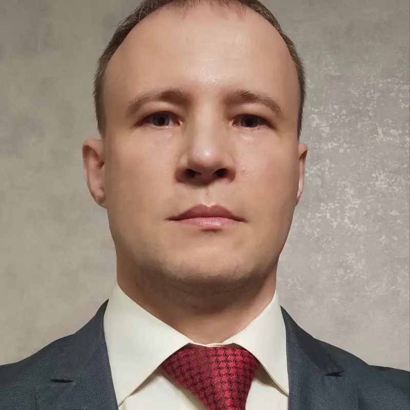 Максим Коньков