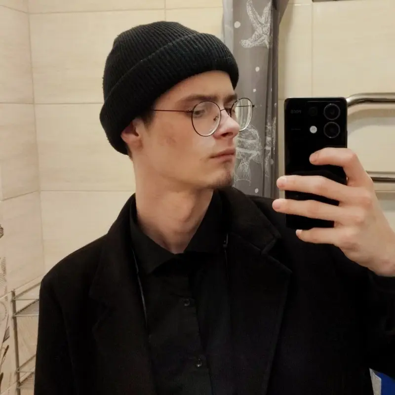 Александр Шаповалов