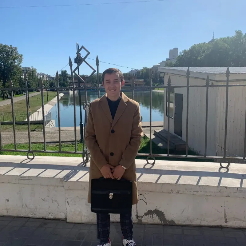 Артем Иванов