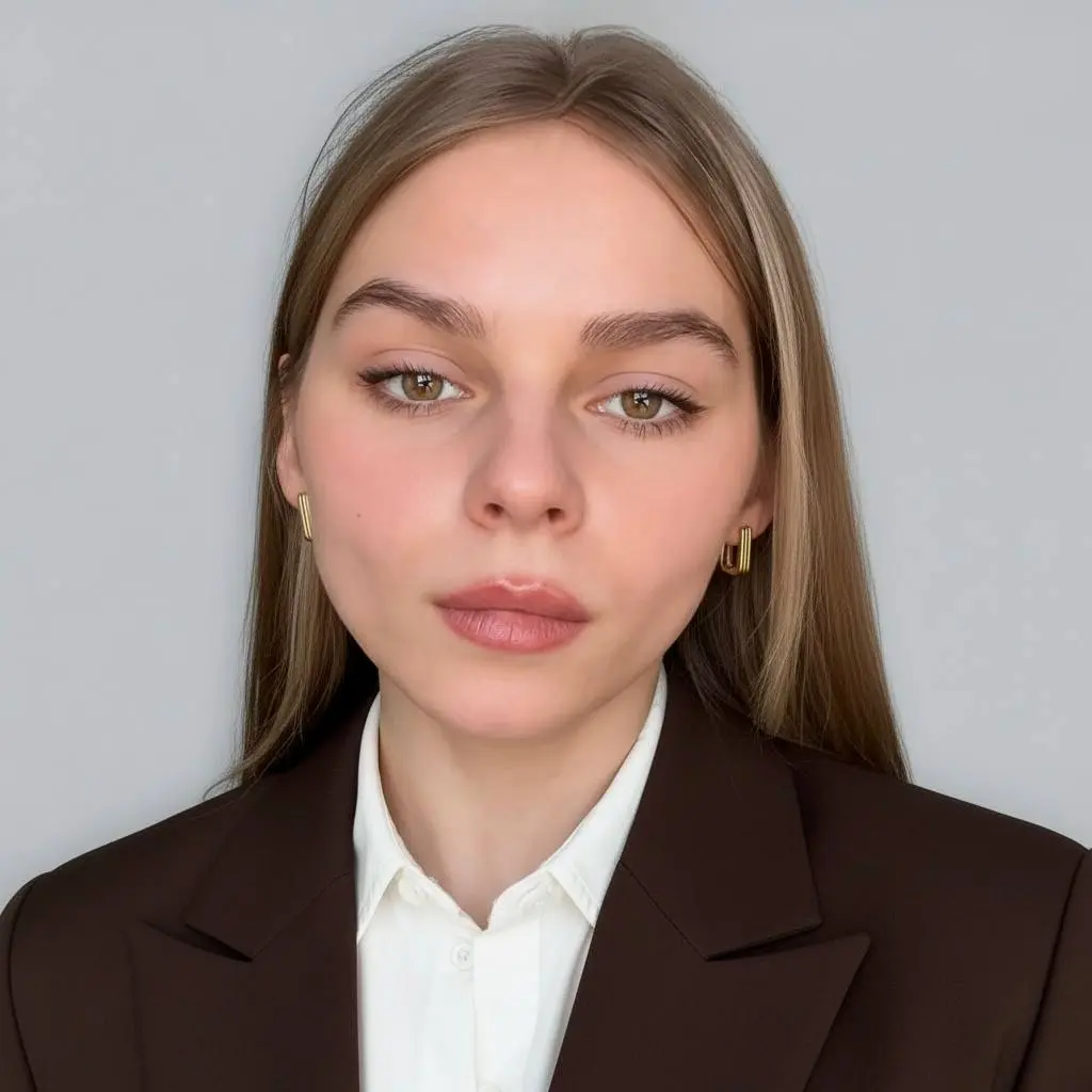 Каролина Попова | Сетка — социальная сеть от hh.ru