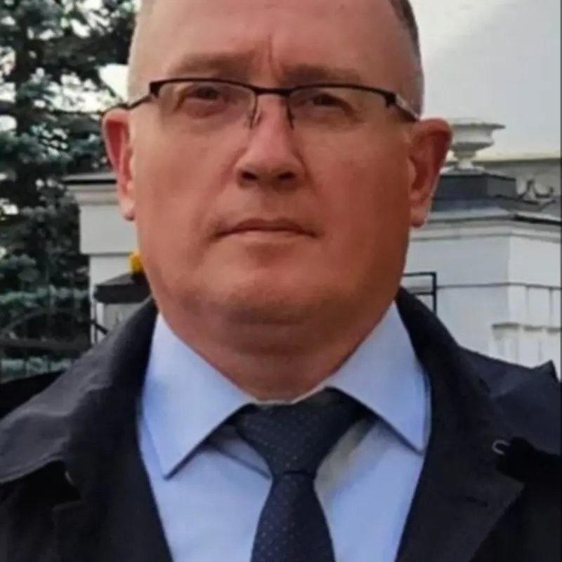 Роман Новиков
