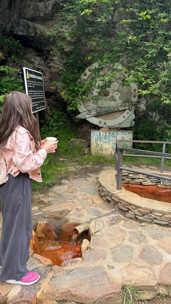 Отпуск для тех кому за 30😂
Доброго денечка, пирожочки мои.
Я уже неделю тусуюсь в отпуске. Чисто поехали в другой город попить минералочки | Сетка — социальная сеть от hh.ru
