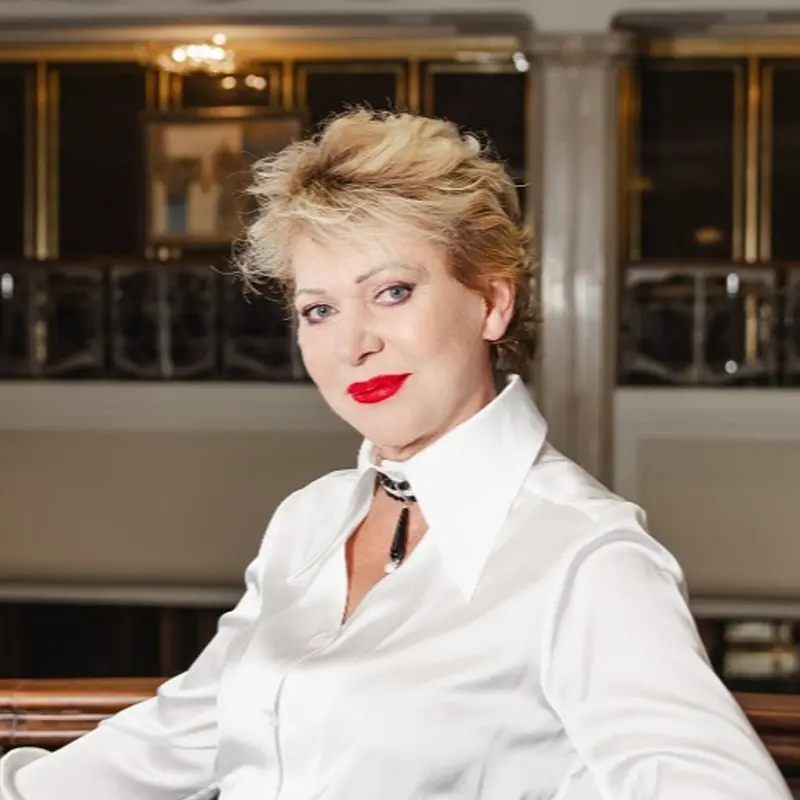 Елена Мельникова