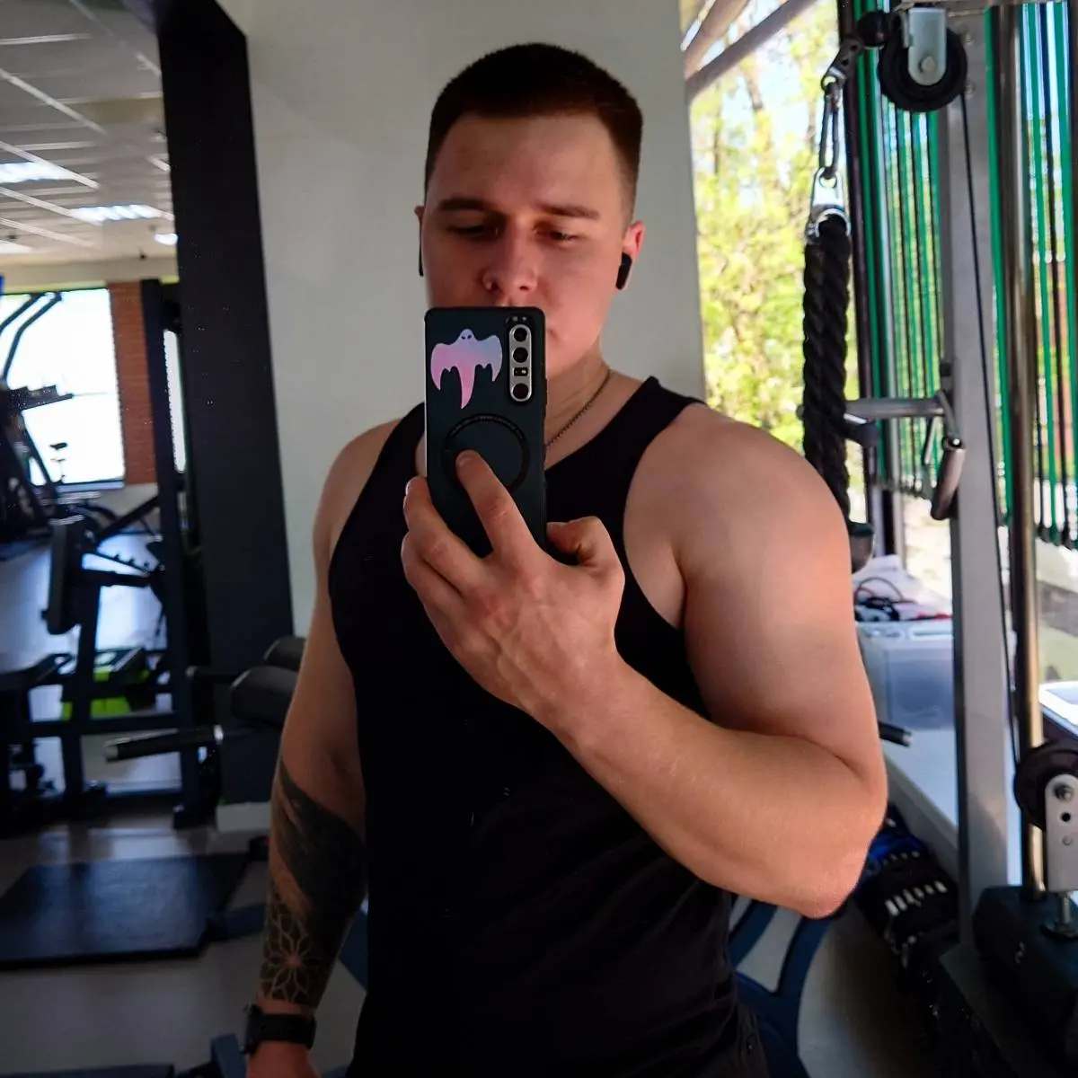 Артем Гарбузов