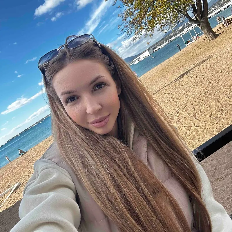 Лариса Яковлева
