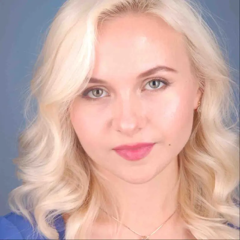 Анна Соколова