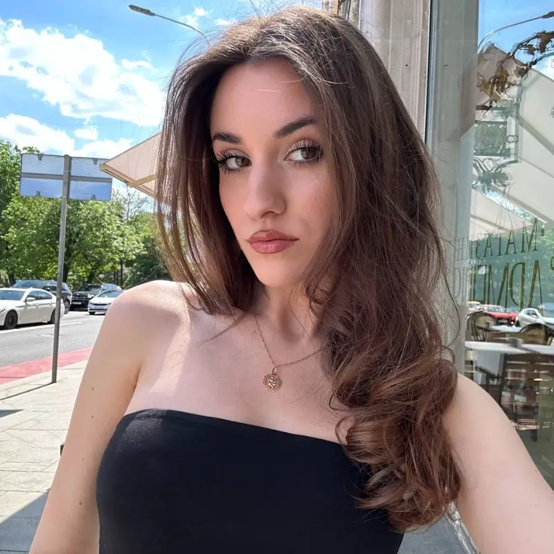 Эльнара Давудова