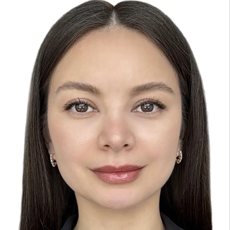 Юлия Сон