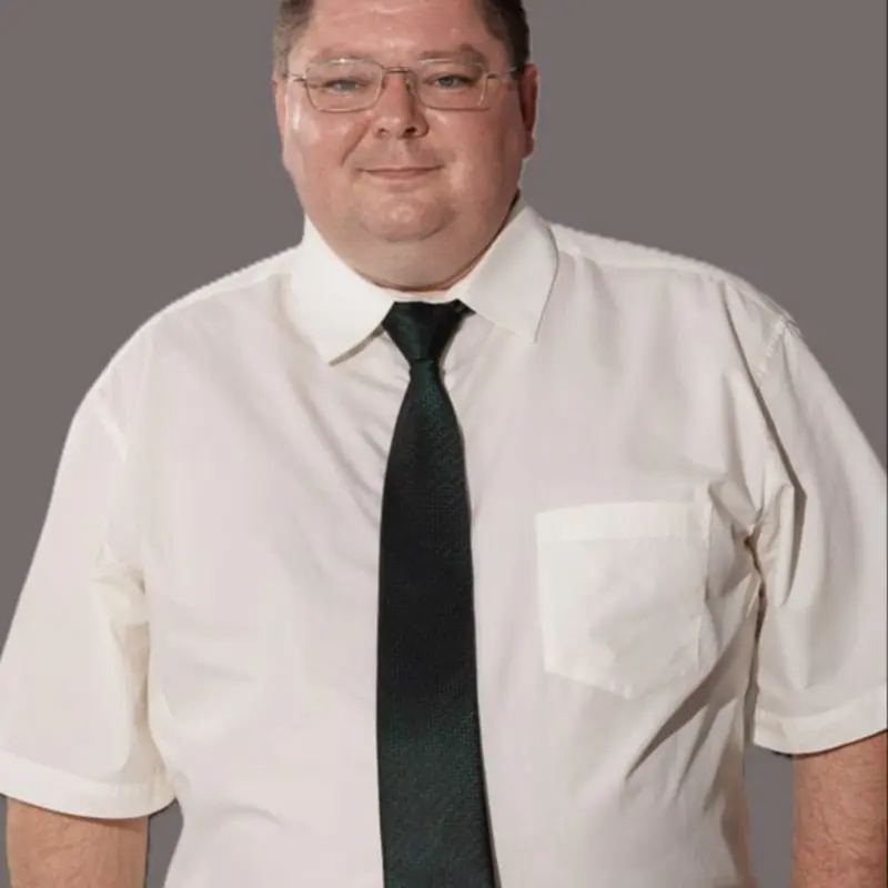 Максим Коновалов
