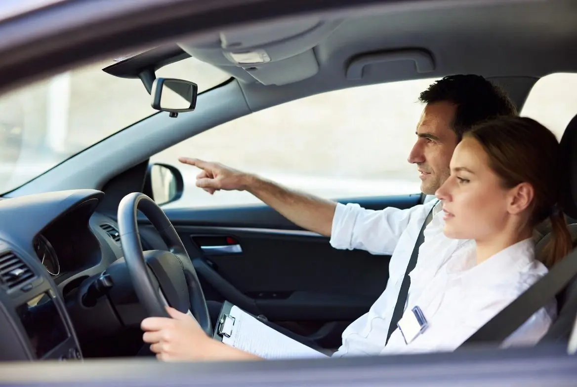 Вакансии для инструкторов по вождению 🚗
🧩 Инструктор обучения вождению — до 120 000 рублей.
📍 Москва
🧩 Старший инструктор по вождению пожарной машины - водитель — до 90 000 рублей | Сетка — социальная сеть от hh.ru