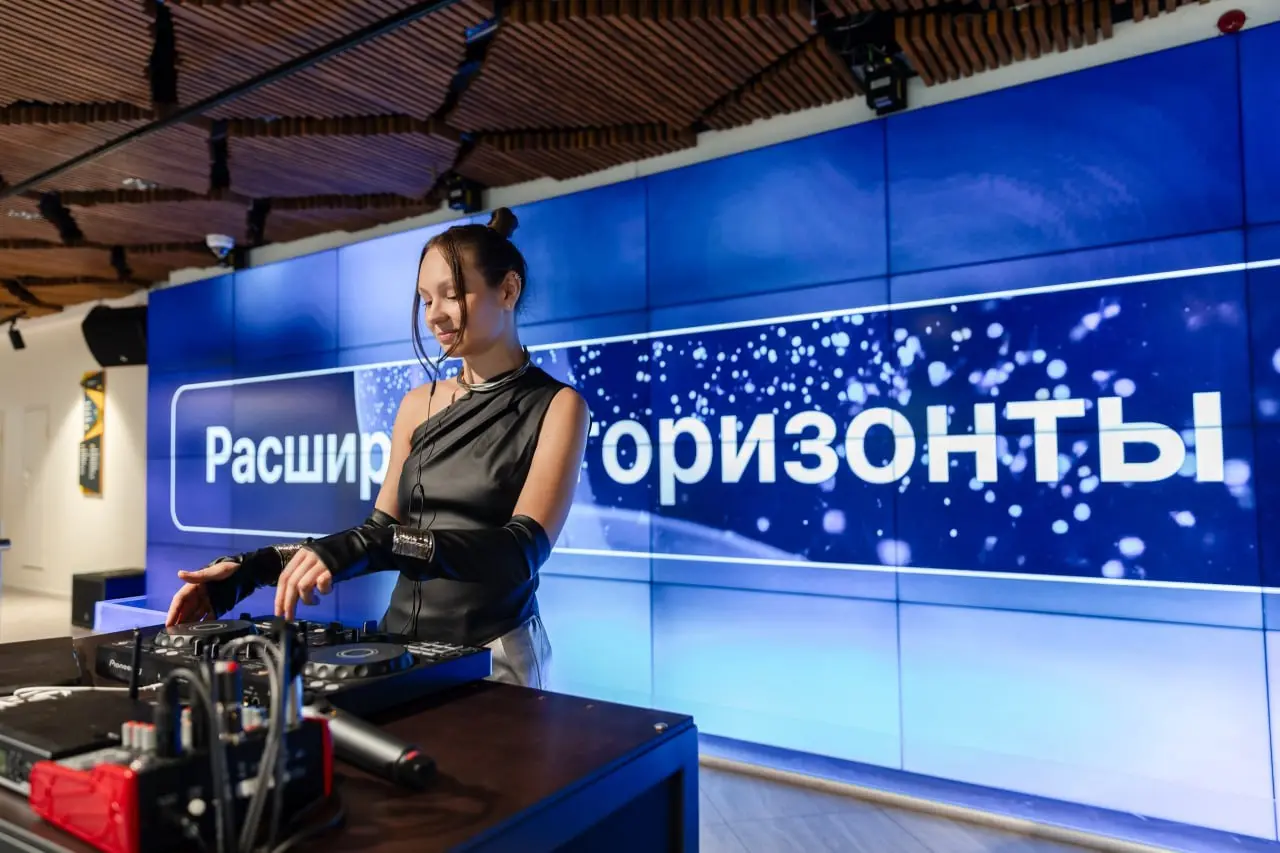 ▪️ Как прошел Оптимакрос Хаб 2026
4 июня в Москве состоялось крупнейшее событие года в сфере IBP и FP&A — конференция «Оптимакрос Хаб 2026» | Сетка — социальная сеть от hh.ru