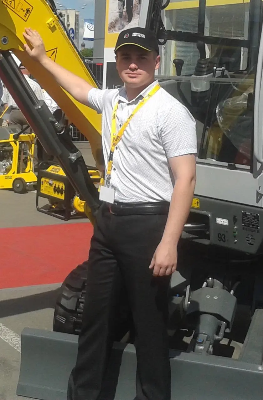 Андрей Смирнов