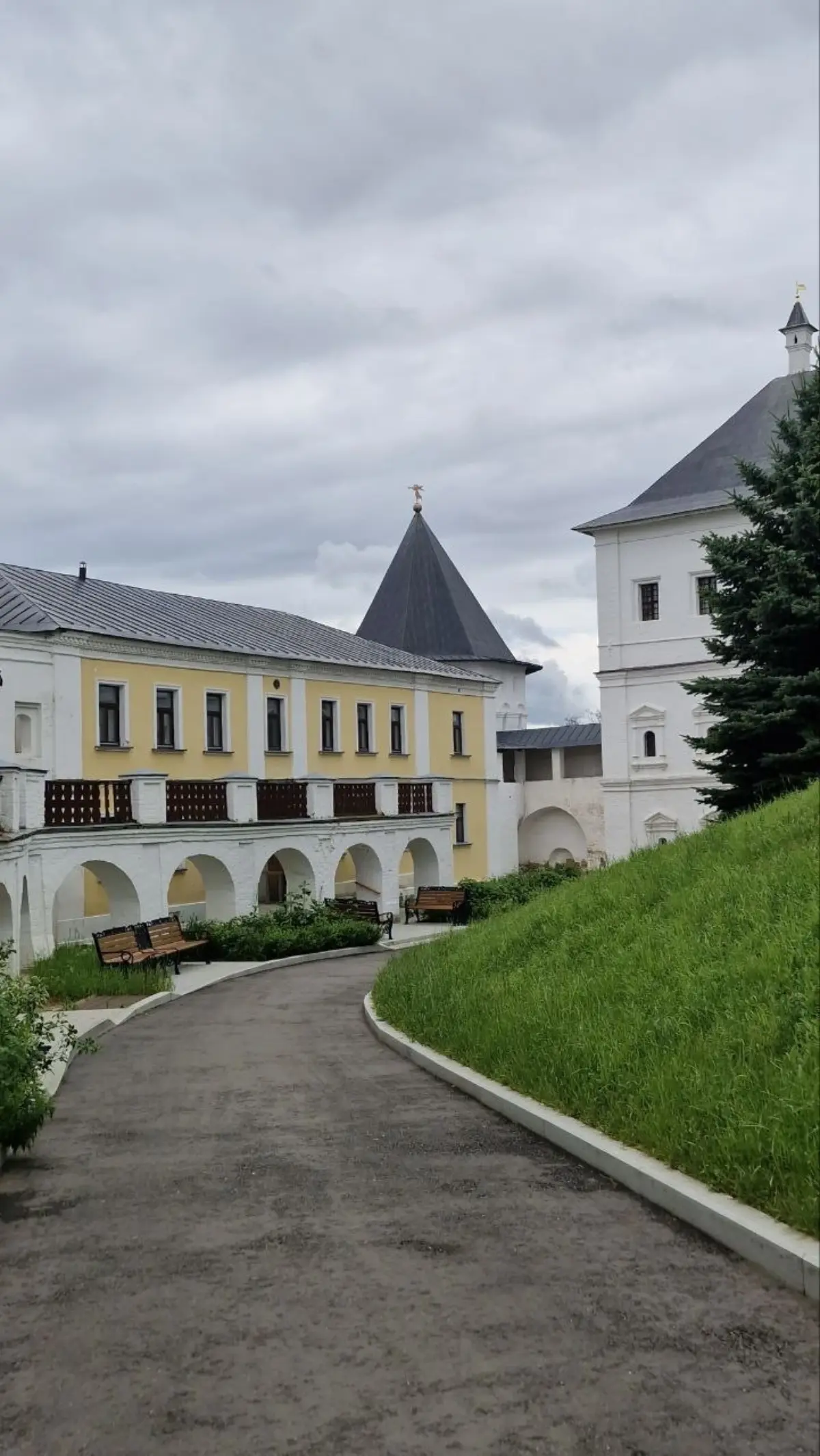 Лет 6-7 назад моя мама смотрела мне карту фен-шуй и сказала, что в 39-40 лет в моей жизни случится что-то, к чему я обязана подготовиться. Что-то, что я смогу "нести", только если буду готова | Сетка — социальная сеть от hh.ru