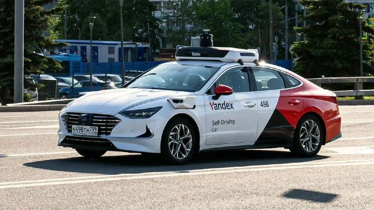 🚕 Беспилотные такси запустят в новых районах Москвы уже в этом году, — Минтранс
200 автономных такси будут курсировать по Москве: из которых 100 будут доступны для заказа, и 100 - для развития техноло... | Сетка — социальная сеть от hh.ru