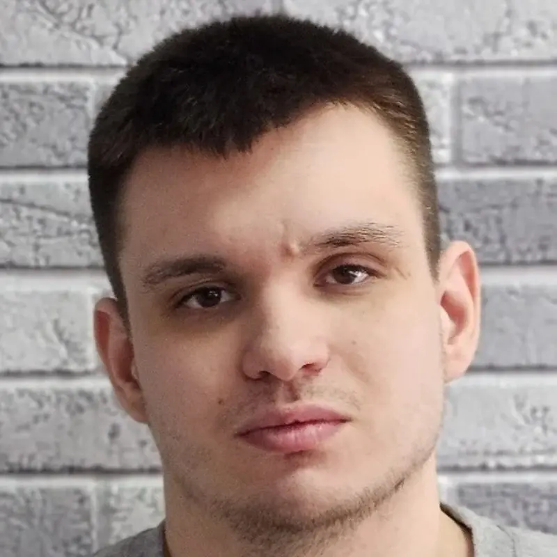 Александр Дадонов