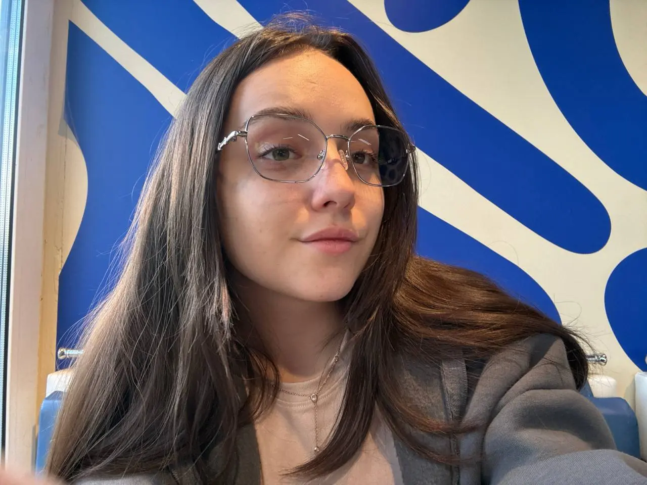 Я сдала вступительный экзамен в автошколе 🥳🎉
А у мужа будет выпуск из адъюнктуры, в субботу уже «выпускной»
Ещё у меня уже 6й день заживления дырок от 2х зубов мудрости 😅
В честь всего этого хотели за... | Сетка — социальная сеть от hh.ru