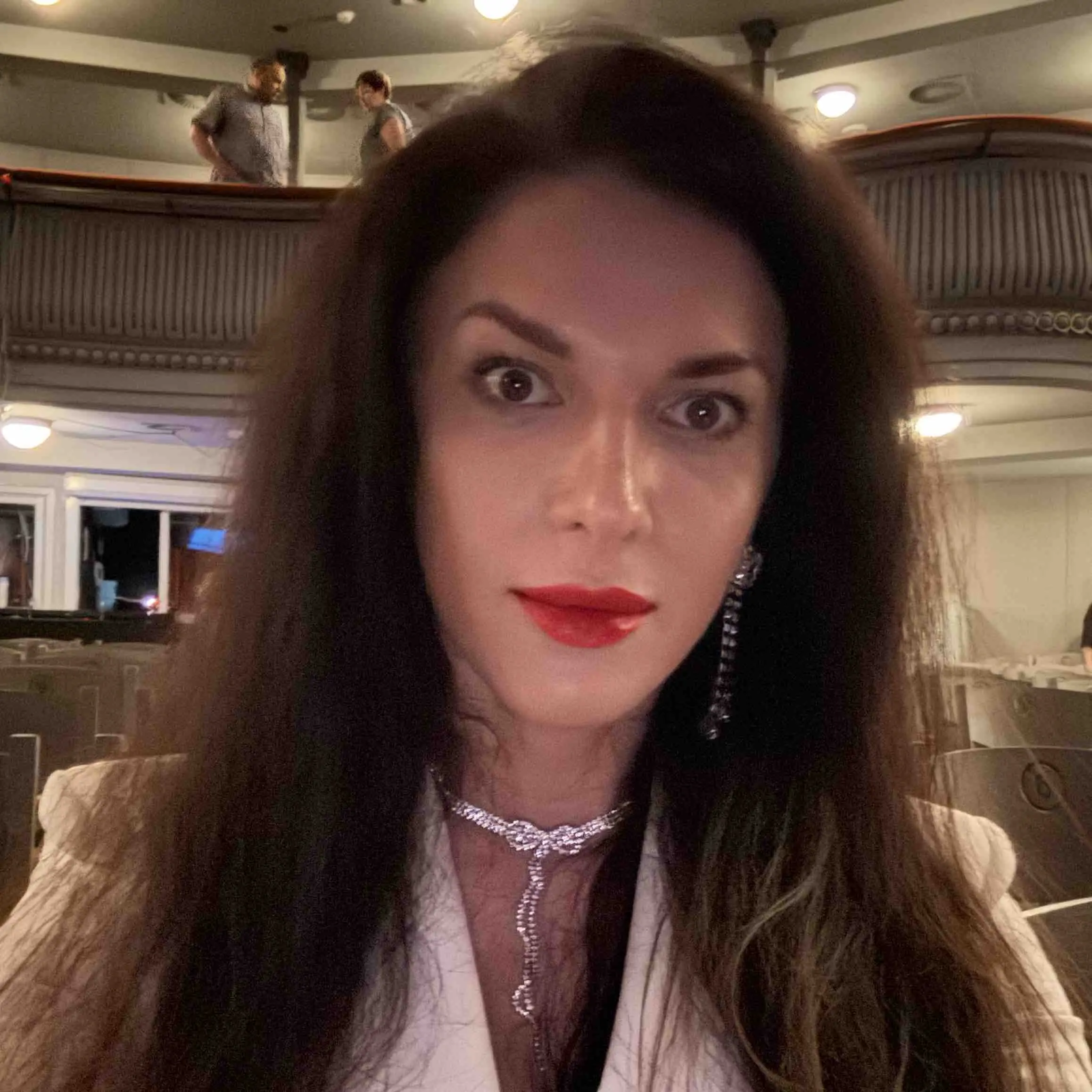 Елена Чубинова