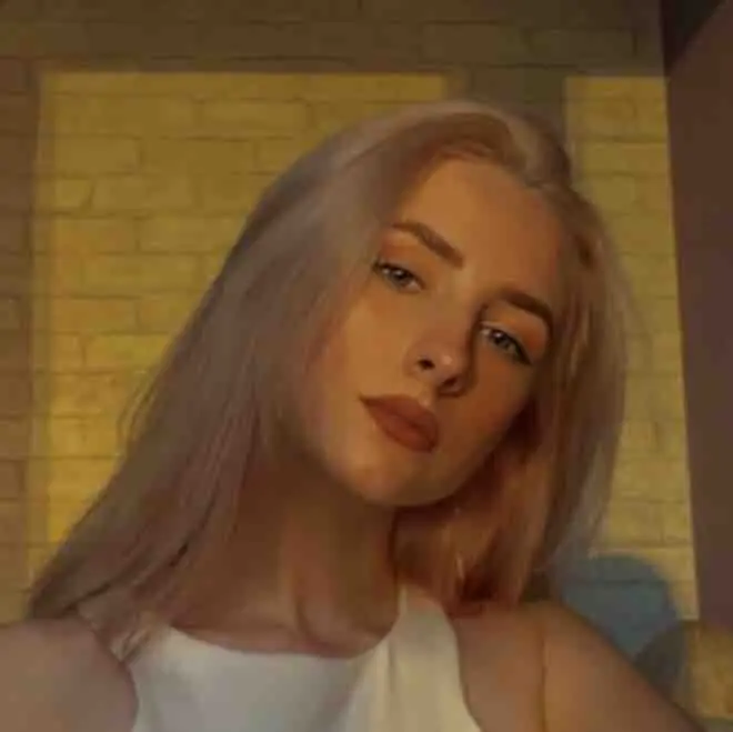 Алина Артамонова