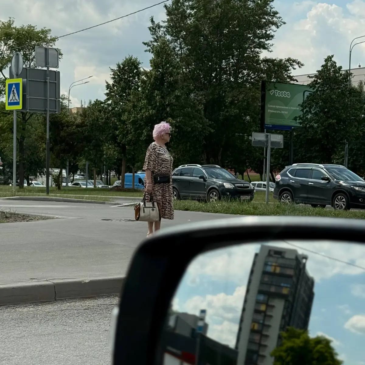 Когда настало время расхламлять телефон.
#RNDM | Сетка — социальная сеть от hh.ru