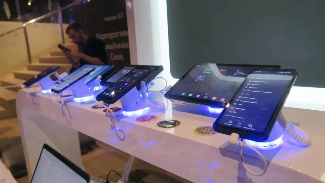 Разработчика среды для запуска Android-приложений на «Авроре» признали банкротом
Соответствующее решение 3 июня вынес Арбитражный суд Калининградской области
Компания сама обратилась в суд еще в мае 2... | Сетка — социальная сеть от hh.ru
