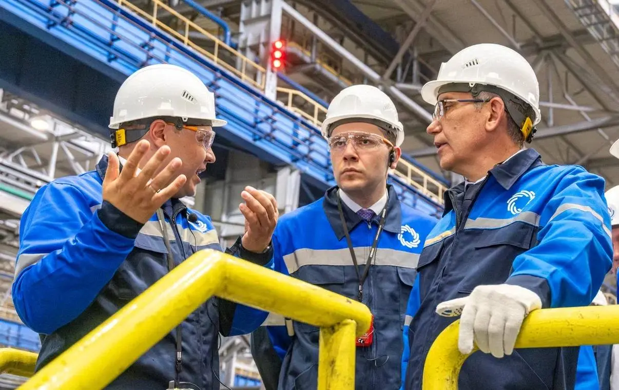 ⚡Глава Минпромторга России посетил завод «Промсорт-Тула»
Глава Минпромторга России Антон Алиханов в сопровождении губернатора Тульской области Дмитрия Миляева и президента ПМХ Евгения Зубицкого ознако... | Сетка — социальная сеть от hh.ru