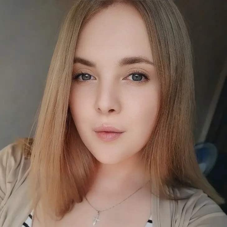 Алена Шиш