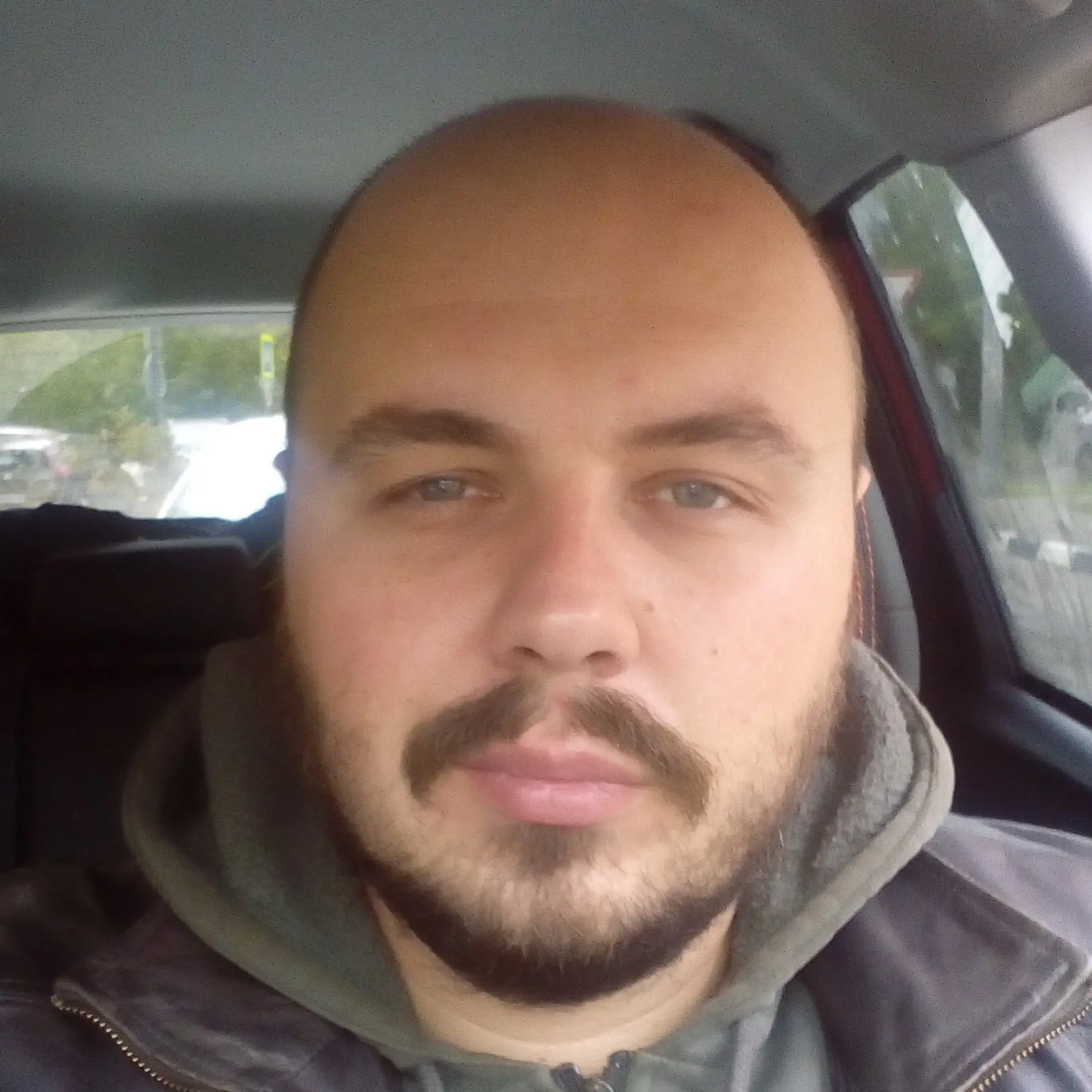 Александр Черников