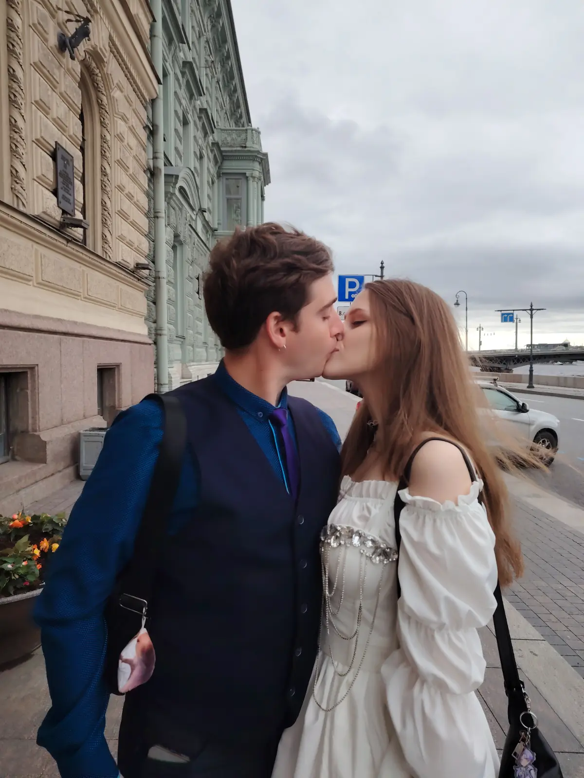 Я не выполнила задание недели
Но есть уважительная причина!!! Мы с мужем продолжаем принимать поздравления ❤️
P. S. Но тир уже присмотрели
#52недели | Сетка — социальная сеть от hh.ru