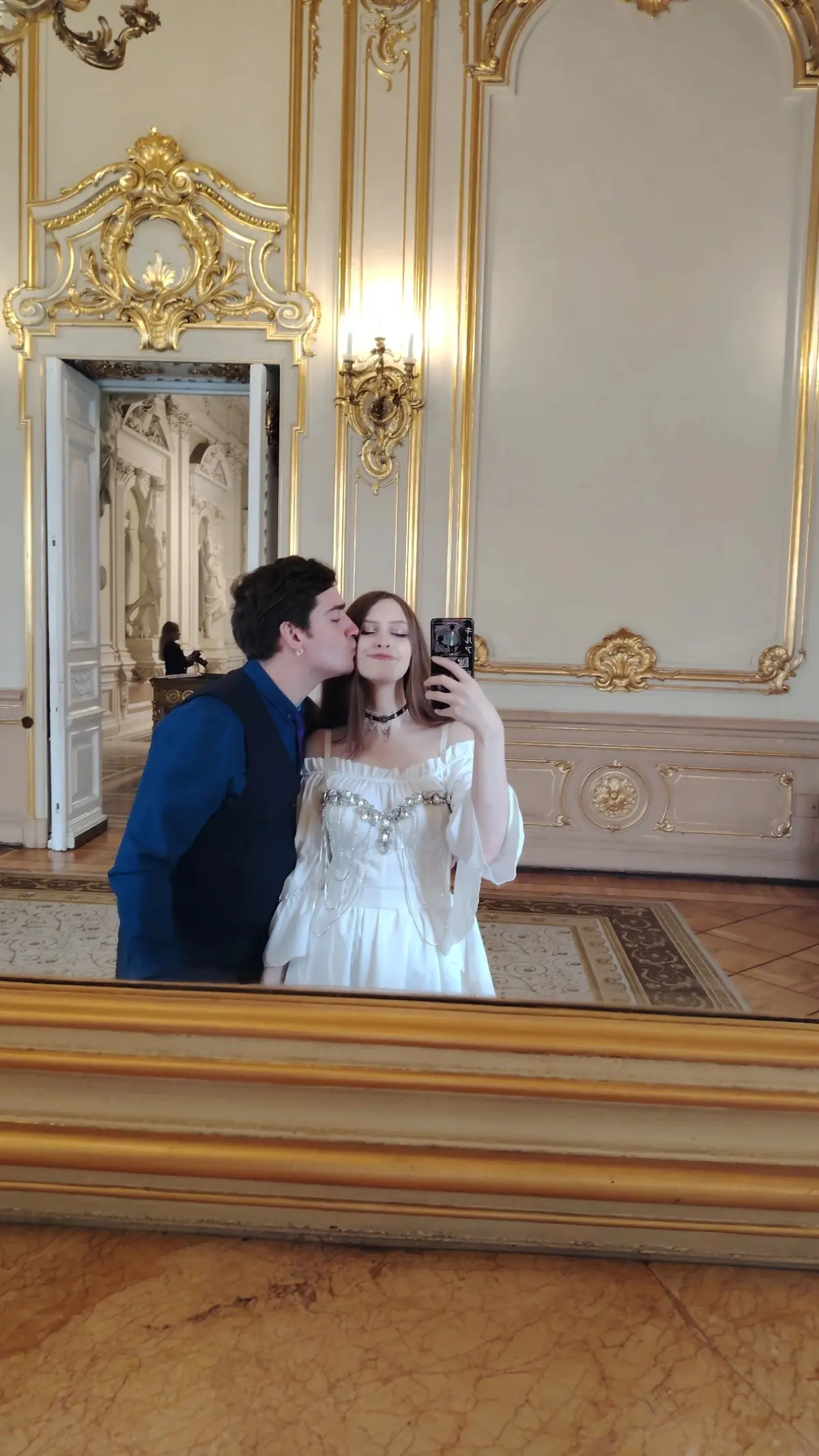 Я не выполнила задание недели
Но есть уважительная причина!!! Мы с мужем продолжаем принимать поздравления ❤️
P. S. Но тир уже присмотрели
#52недели | Сетка — социальная сеть от hh.ru