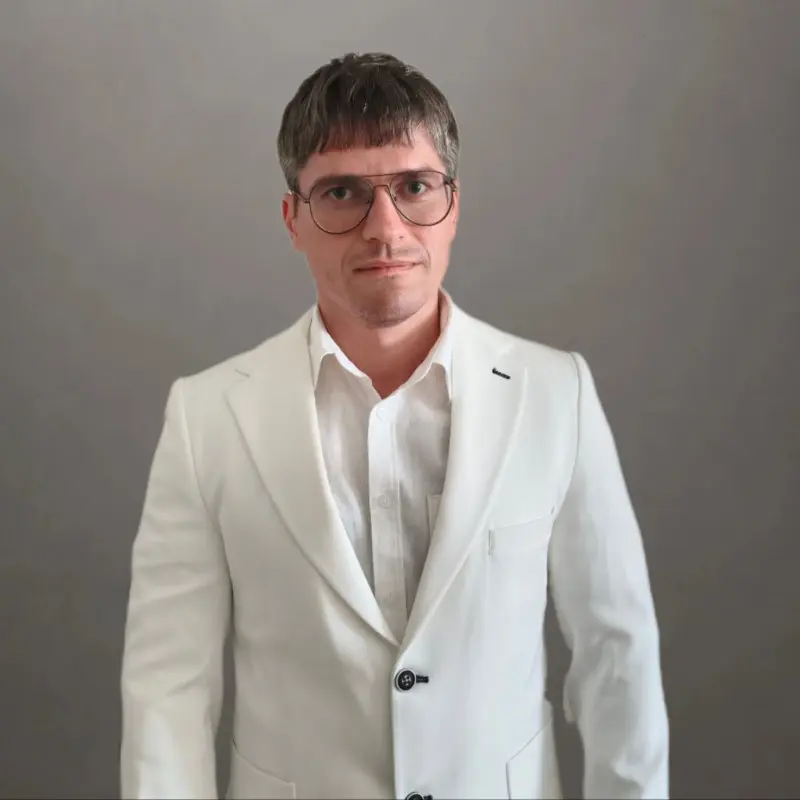 Денис Никачев