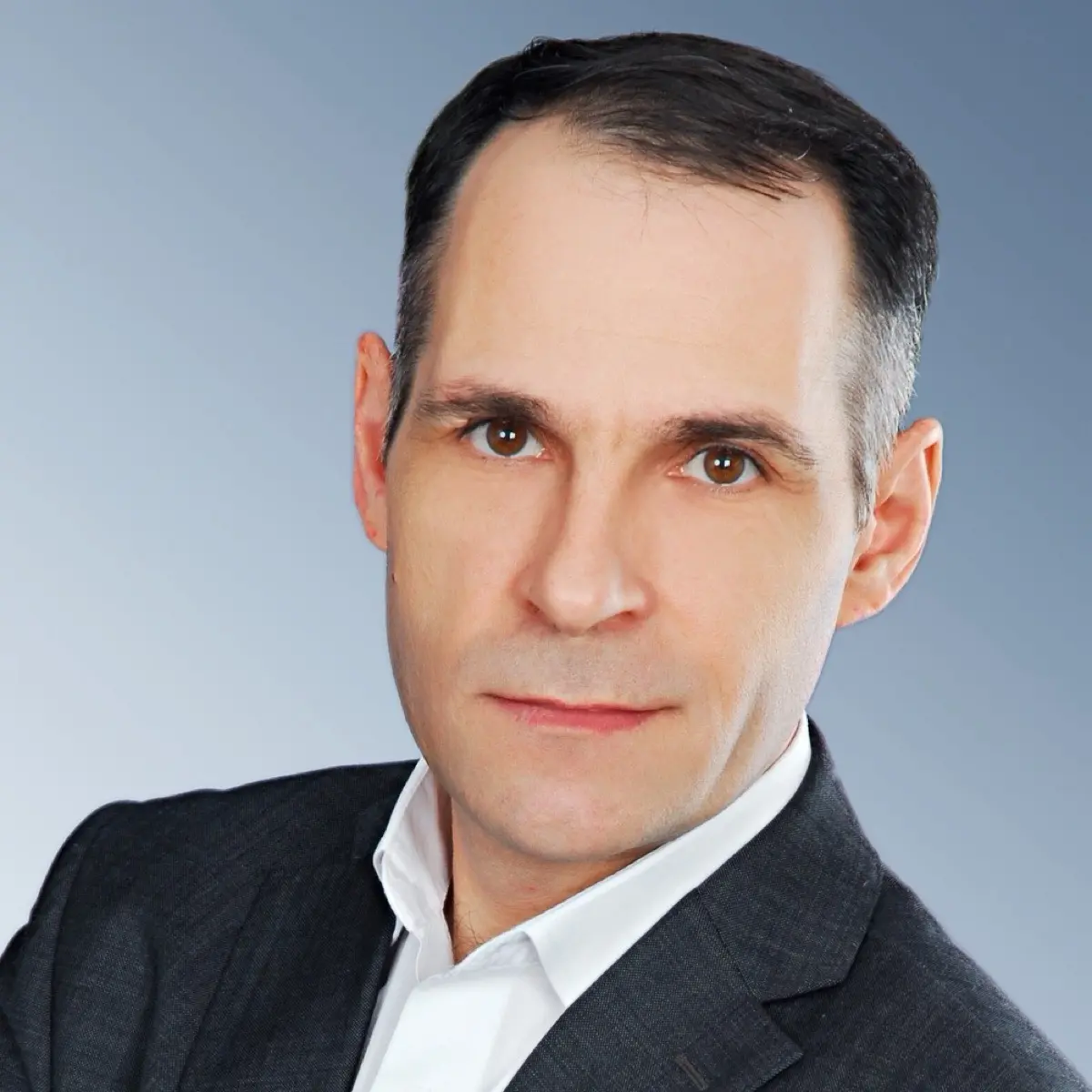 Александр Егозарьян