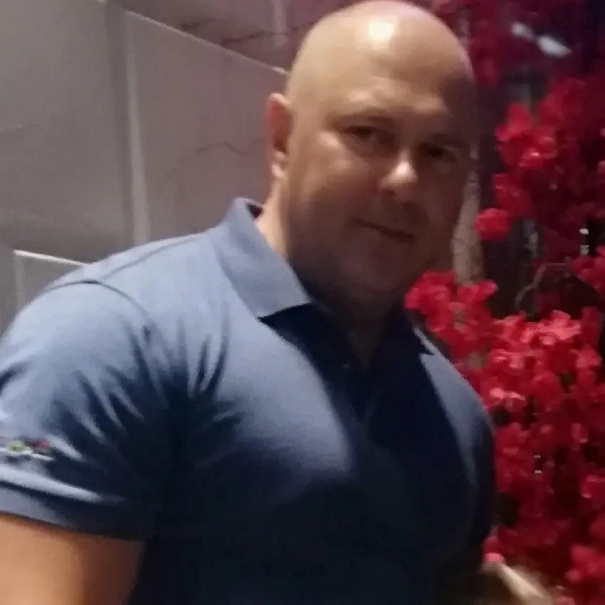 Андрей Тарасов