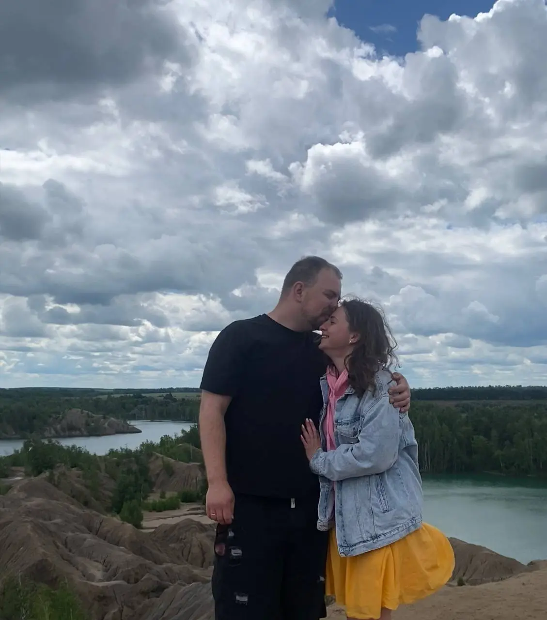 Счастливо жить не запретишь 🦄
Я возвращаюсь с недельного отпуска
За отпуск были крутые результаты по заявкам на фест | Сетка — социальная сеть от hh.ru
