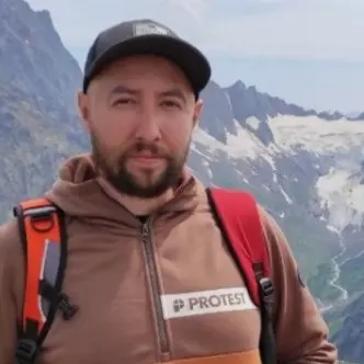 Артем Хуснутдинов