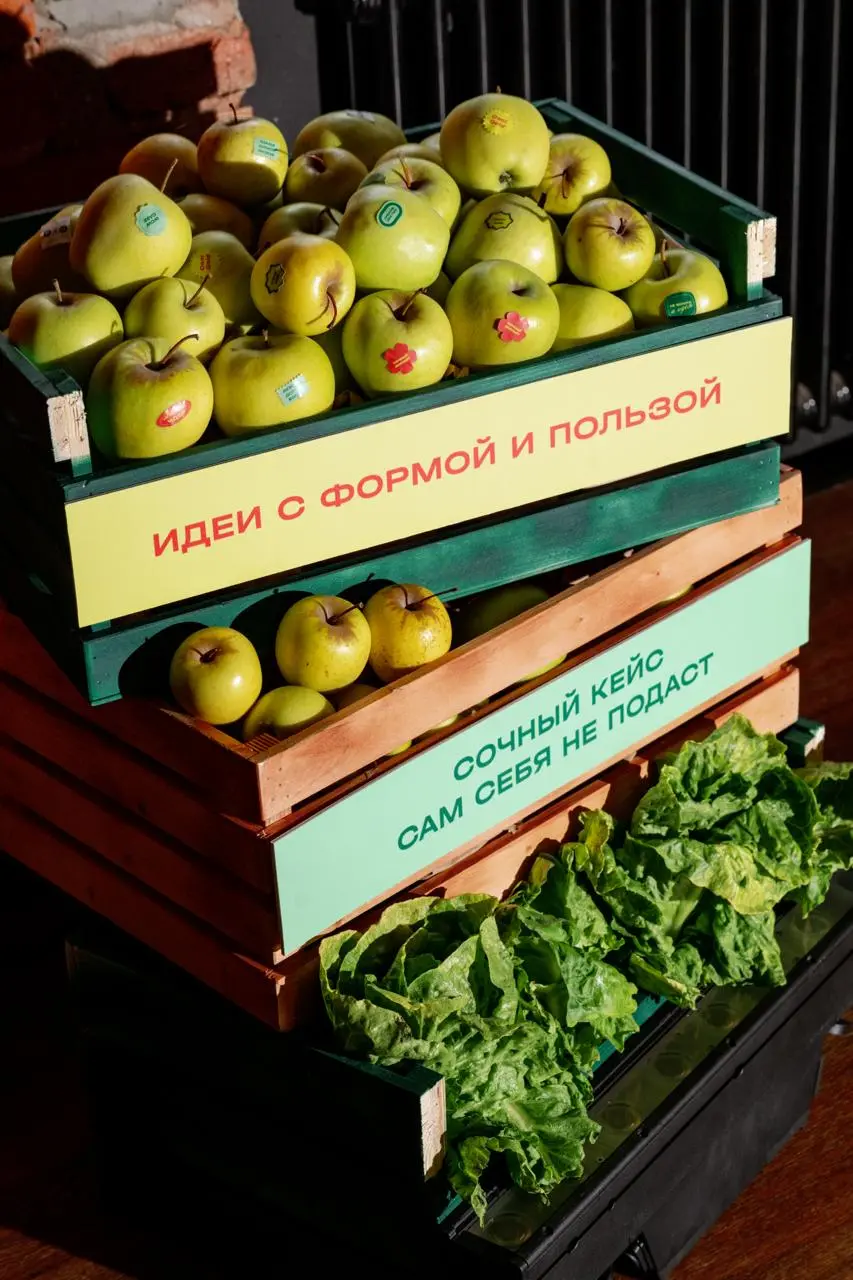 В четверг жюри блока L.EMPLOYER BRAND & INTRACORPORATE встретилось вживую ⭐️
Без официальной программы, только музыка, бар и жюри | Сетка — социальная сеть от hh.ru