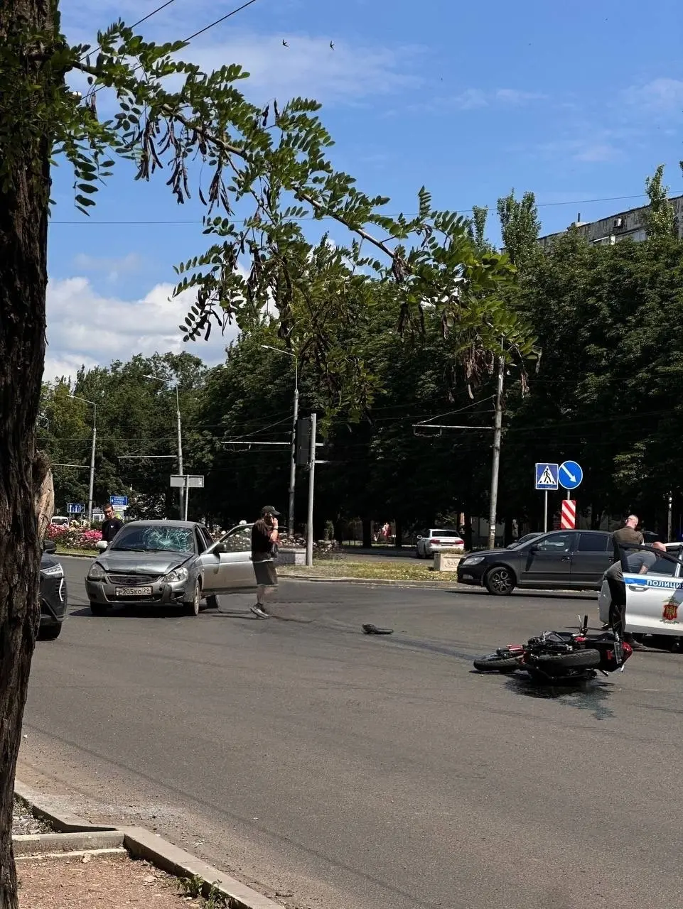 ДТП с участием мопедиста на Киевском проспекте | Сетка — социальная сеть от hh.ru