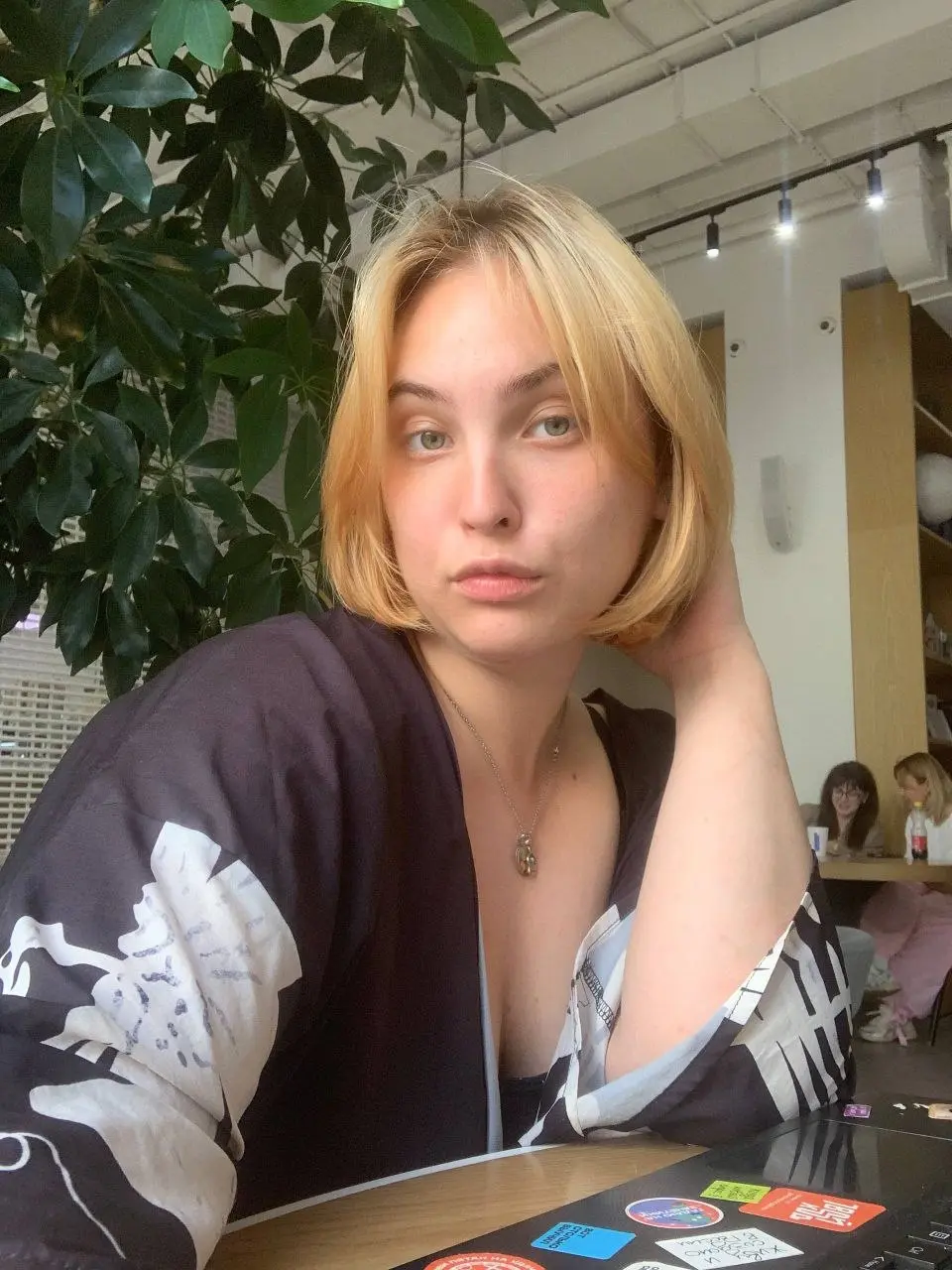 Первая сессия по маркетингу 👀
Как это было?
Такого истинного наслаждения от учёбы я очень давно не получала, а возможно, вообще никогда | Сетка — социальная сеть от hh.ru