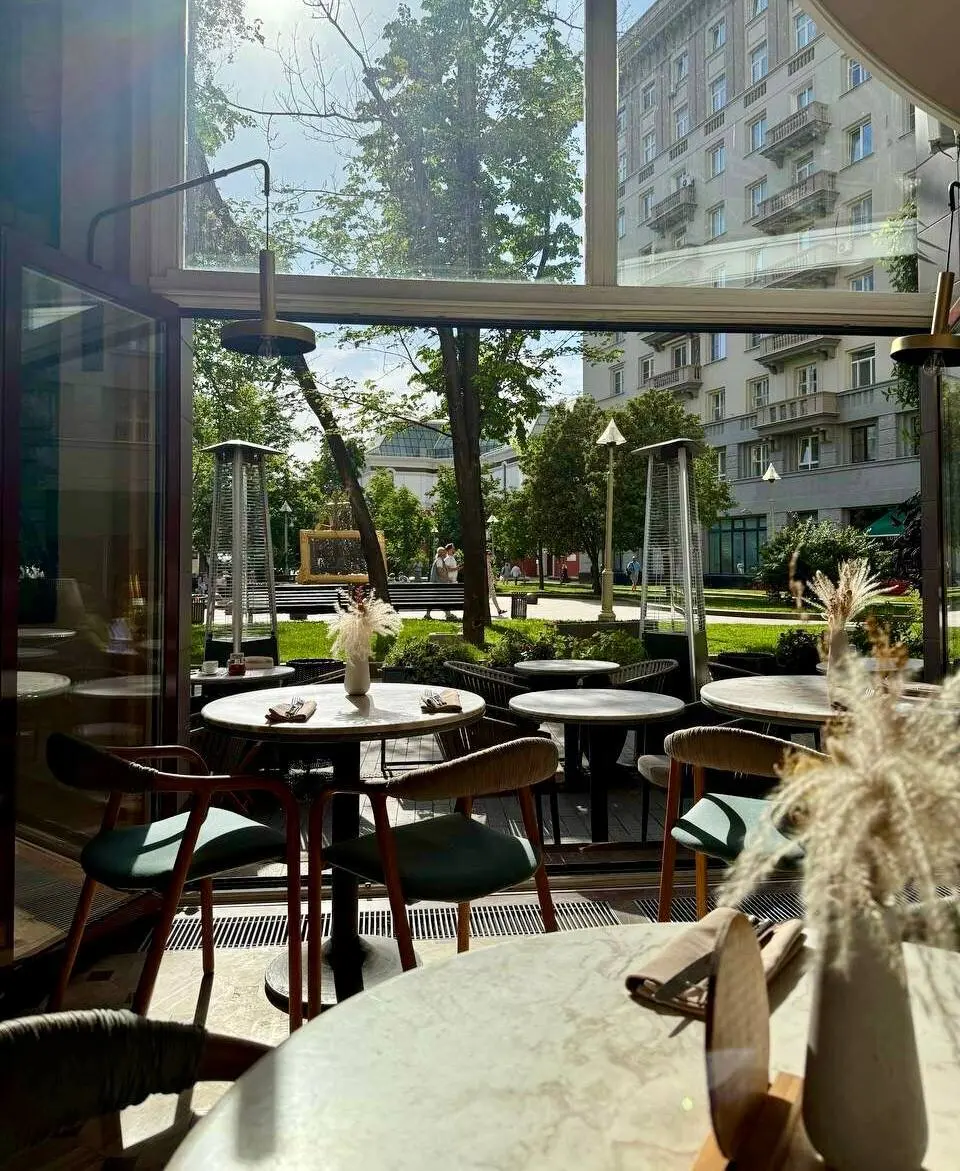 ПОВАР
5 200₽/смена - 6 500₽/смена
Булка
• Москва, м. Третьяковская, Большой Толмачёвский переулок, дом 4, стр. 1
• Рестораны/Кафе
• +79661192333
Полное описание вакансии размещено в Телеграм и Макс | Сетка — социальная сеть от hh.ru