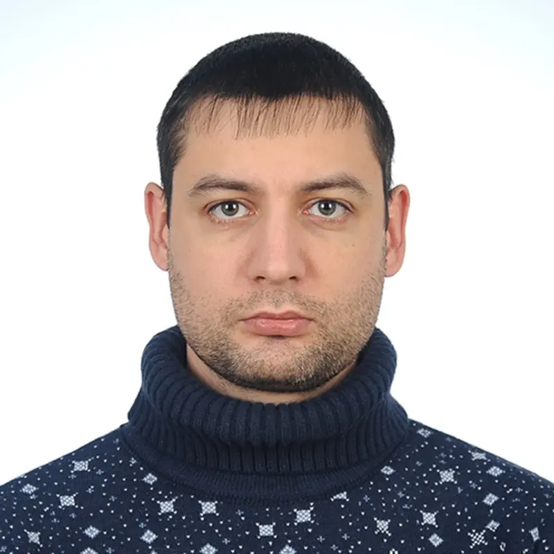 Денис Сахаров