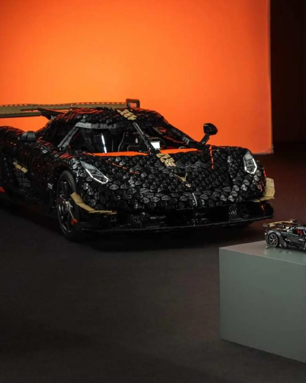 Абсолютное безумие — LEGO Technic и Koenigsegg заколабились и выпустили полноразмерную версию гиперкара Koenigsegg Sadair's Spear. Машина разгоняется до безумных 111 км/ч | Сетка — социальная сеть от hh.ru