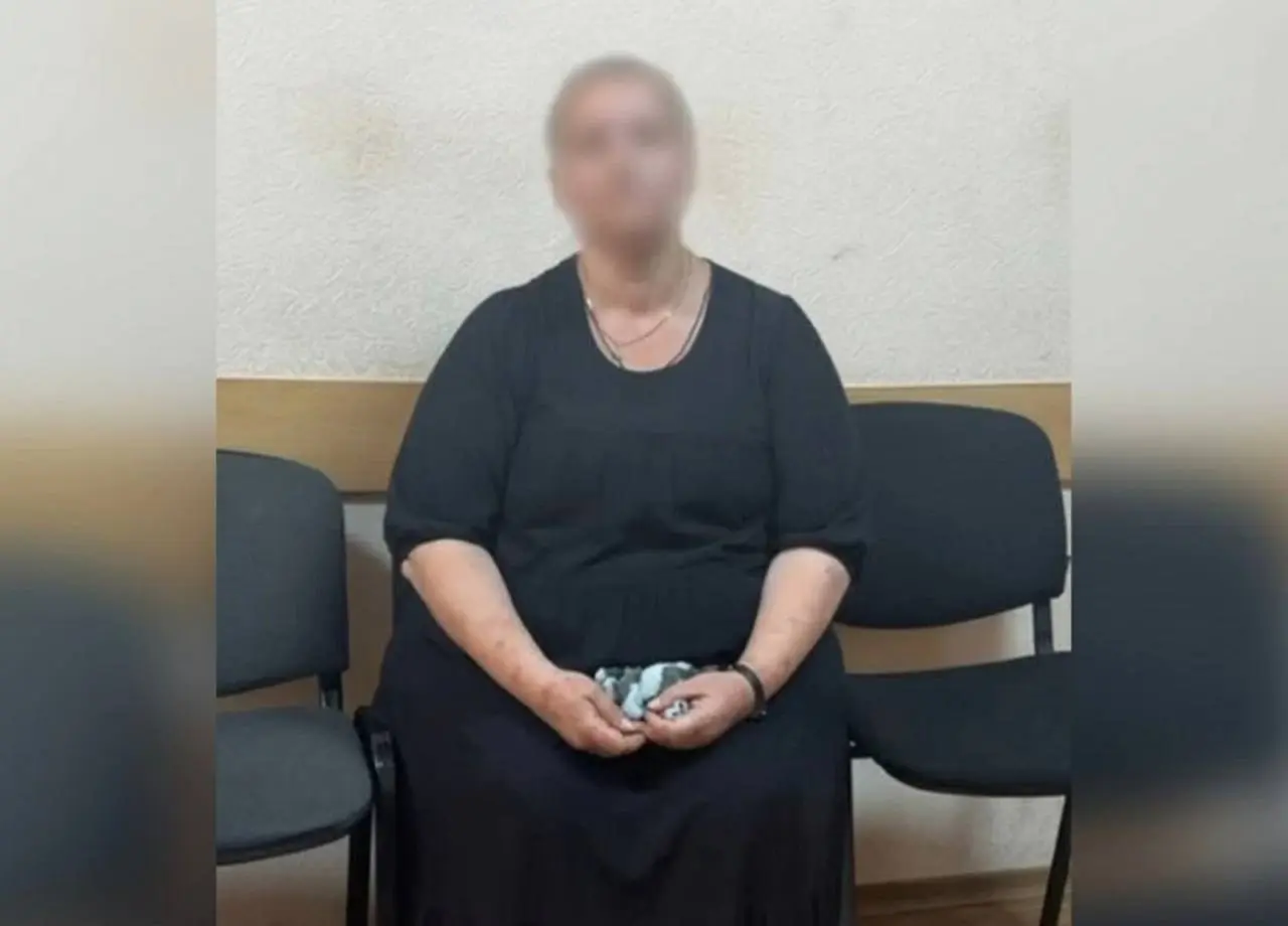 Крупную партию наркотиков трёх видов изъяли у оптовой наркосбытчицы в Донецке
Как сообщается, в ходе проверки полученной оперативной информации на одной из улиц города задержали безработную женщину 19... | Сетка — социальная сеть от hh.ru