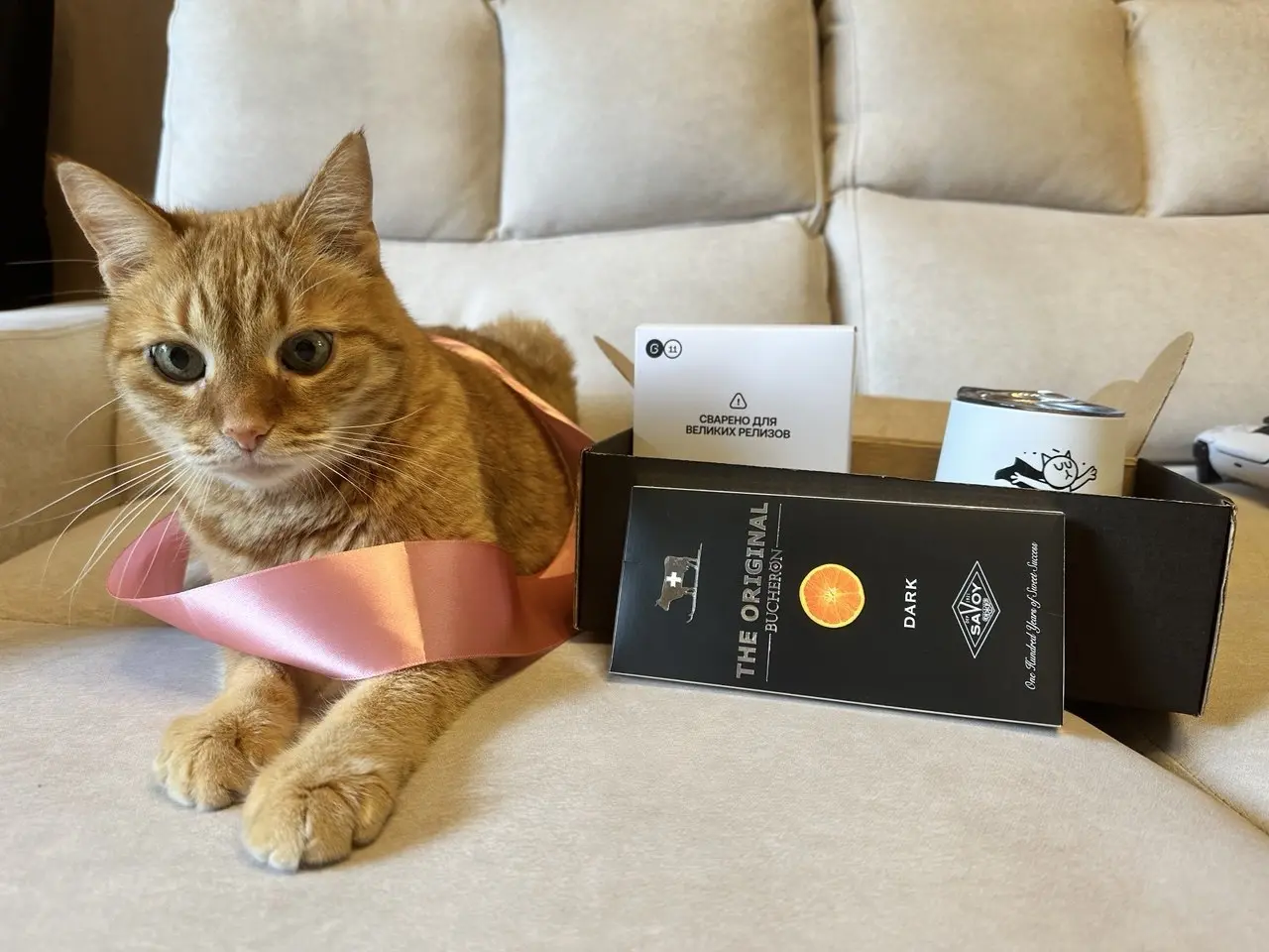 🎁 А мы тут подарочки активно получаем
На день рождения студии играли в онлайн-версию «Игры в кальмара». А теперь наши ребята из разных уголков страны получают подарочные боксы | Сетка — социальная сеть от hh.ru