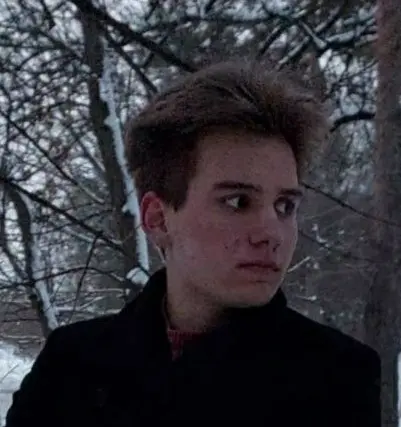 Александр Харитонов