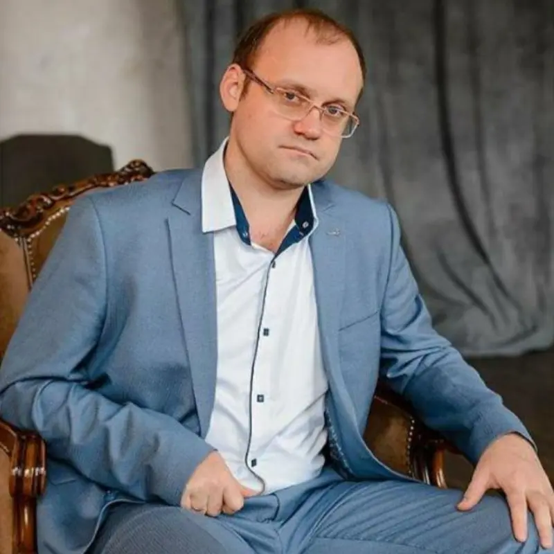 Дмитрий Золотарев