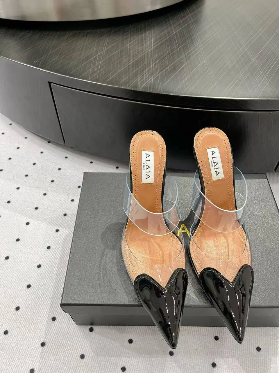 ▪️Премиум 🖤
▪️В наличии 36-41 размеры
▪️Цена 15.500₽
▪️Доставка-примерка по Москве
▪️ @byMarybelle
▪️Отправка в регионы ✈️ в этот же день | Сетка — социальная сеть от hh.ru