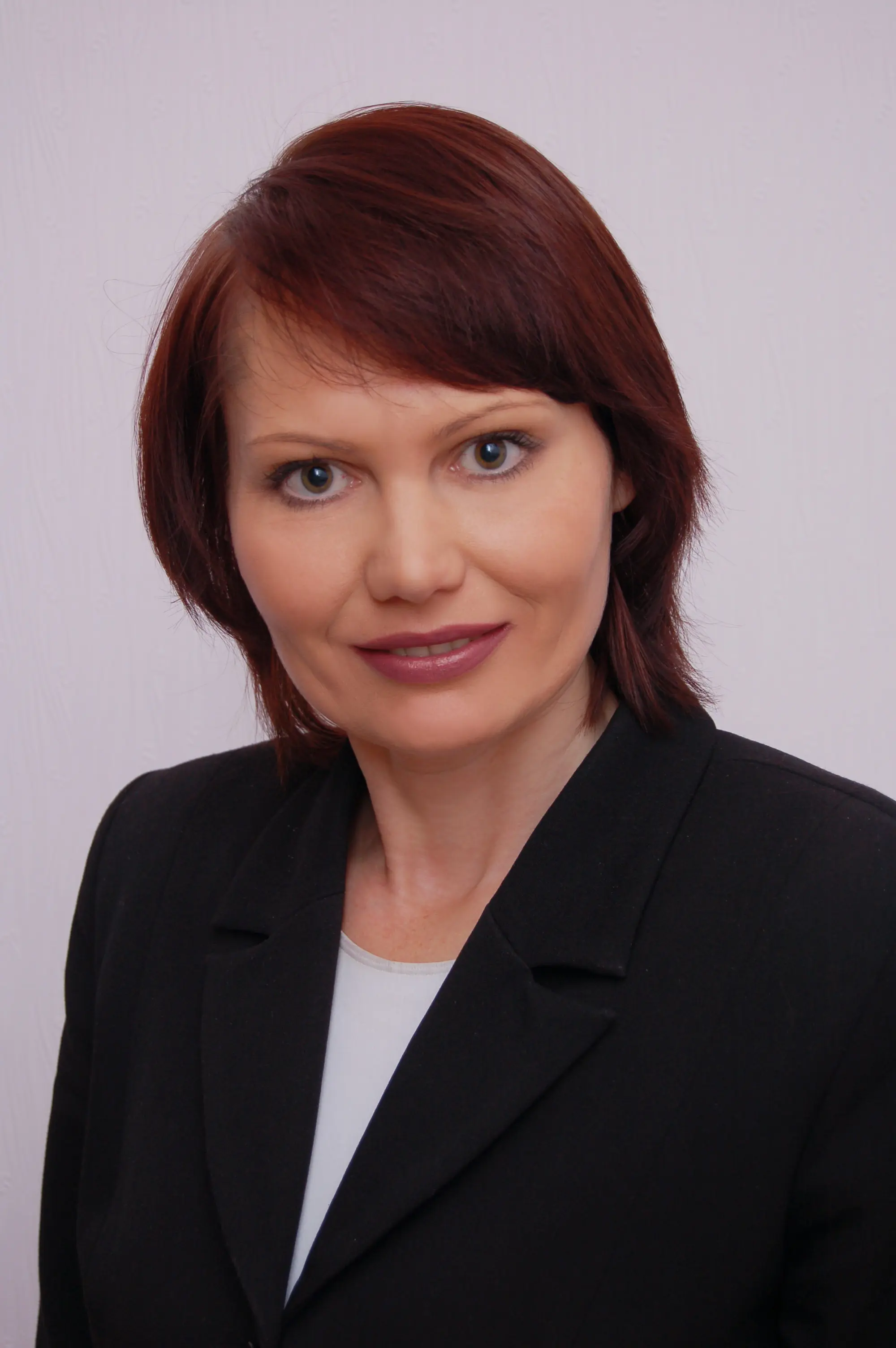 Галина Атмажитова