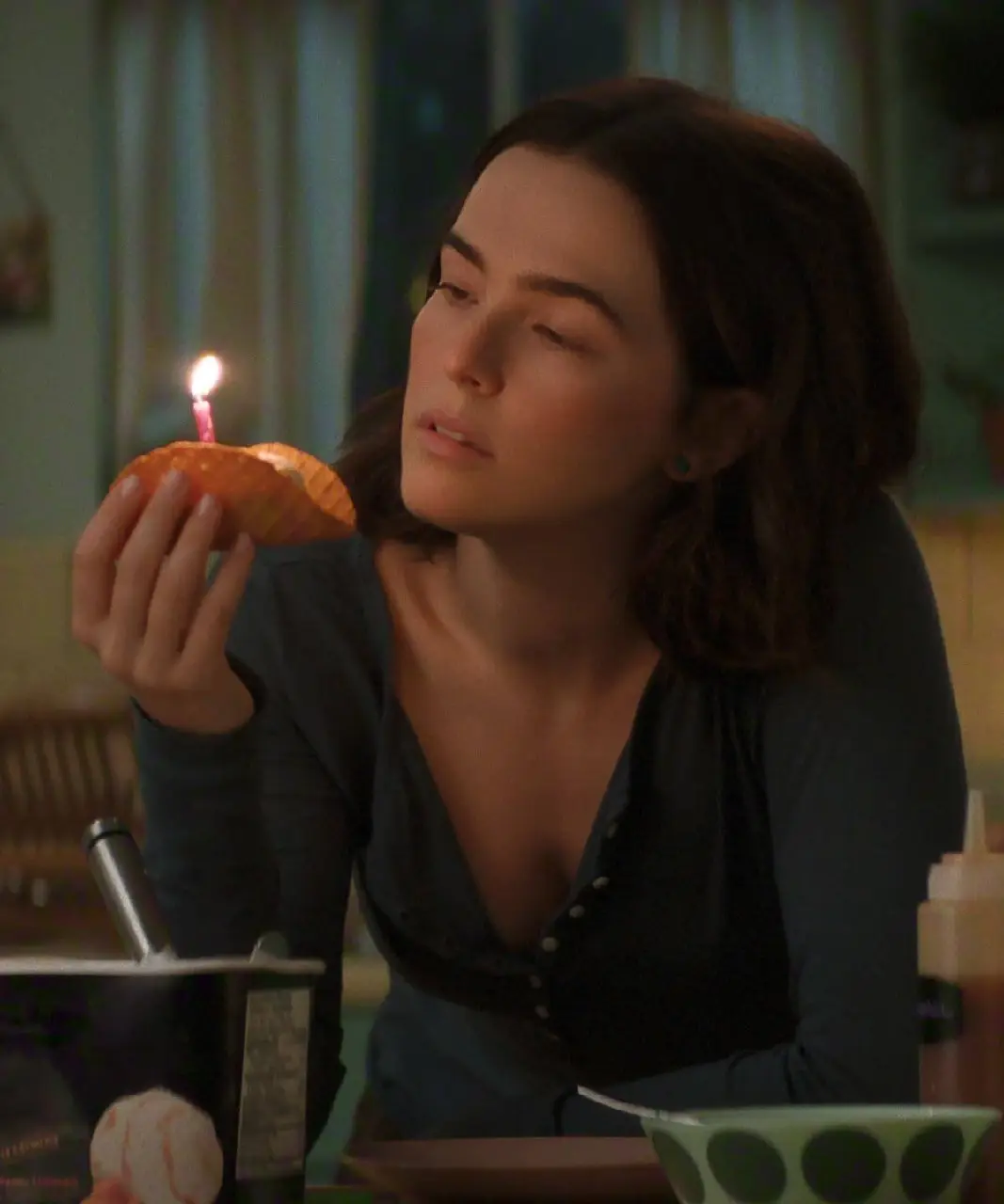 🤍🤍🤍😘🤍🤍🤍🤍🤍
Just watched "Voice Mails for Isabelle" and honestly? I cried my eyes out at the end 💔
I have a huge love-hate relationship with rom-coms like this | Сетка — социальная сеть от hh.ru