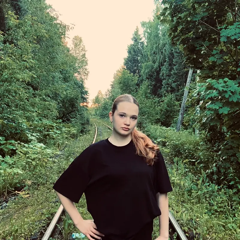 Арина Семенова