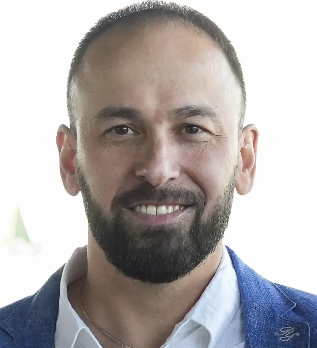 Азамат Акиров